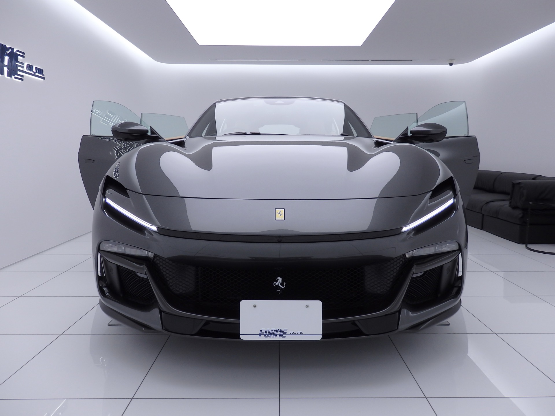 2024y FERRARI