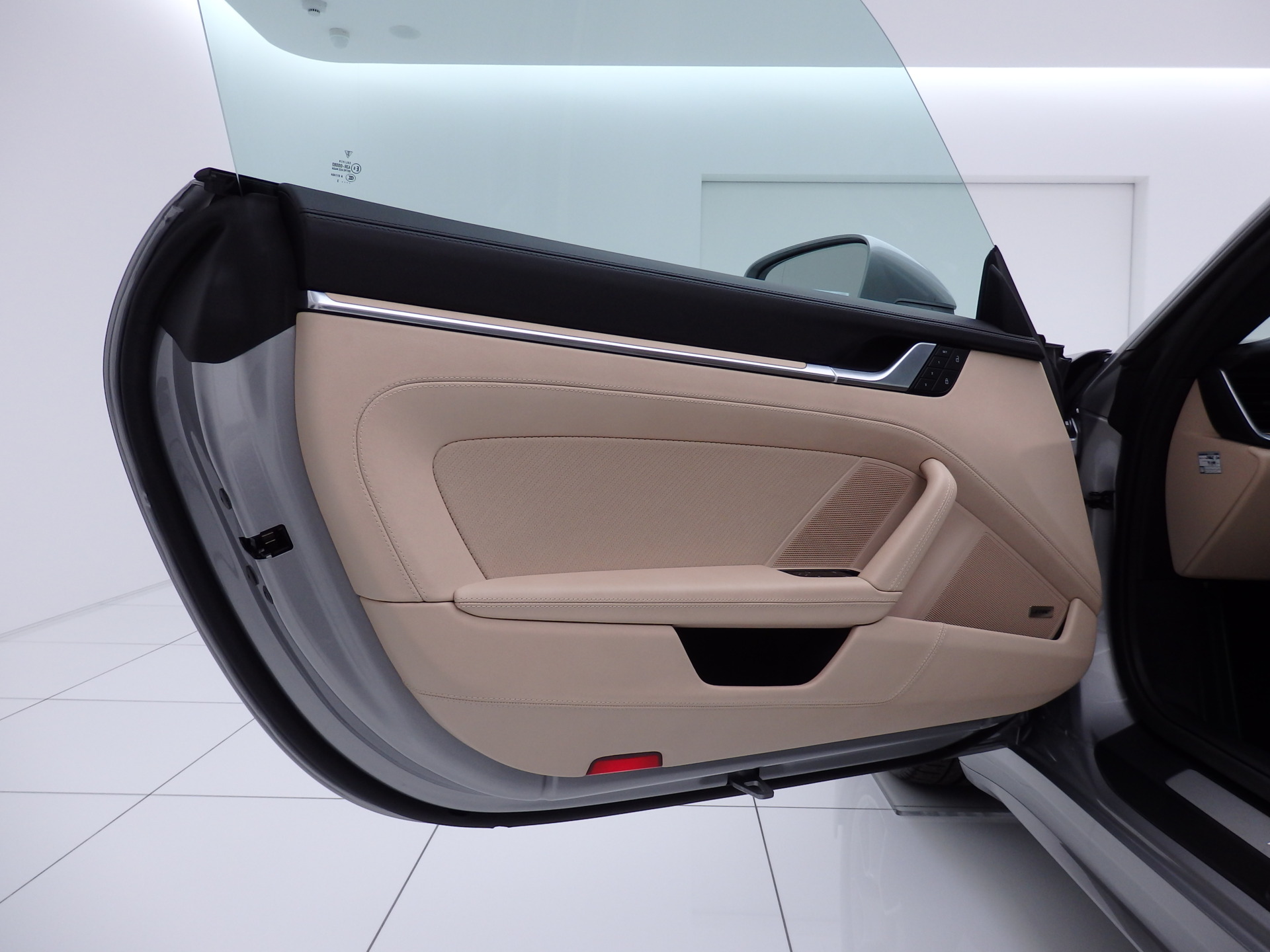 2023 PORSCHE