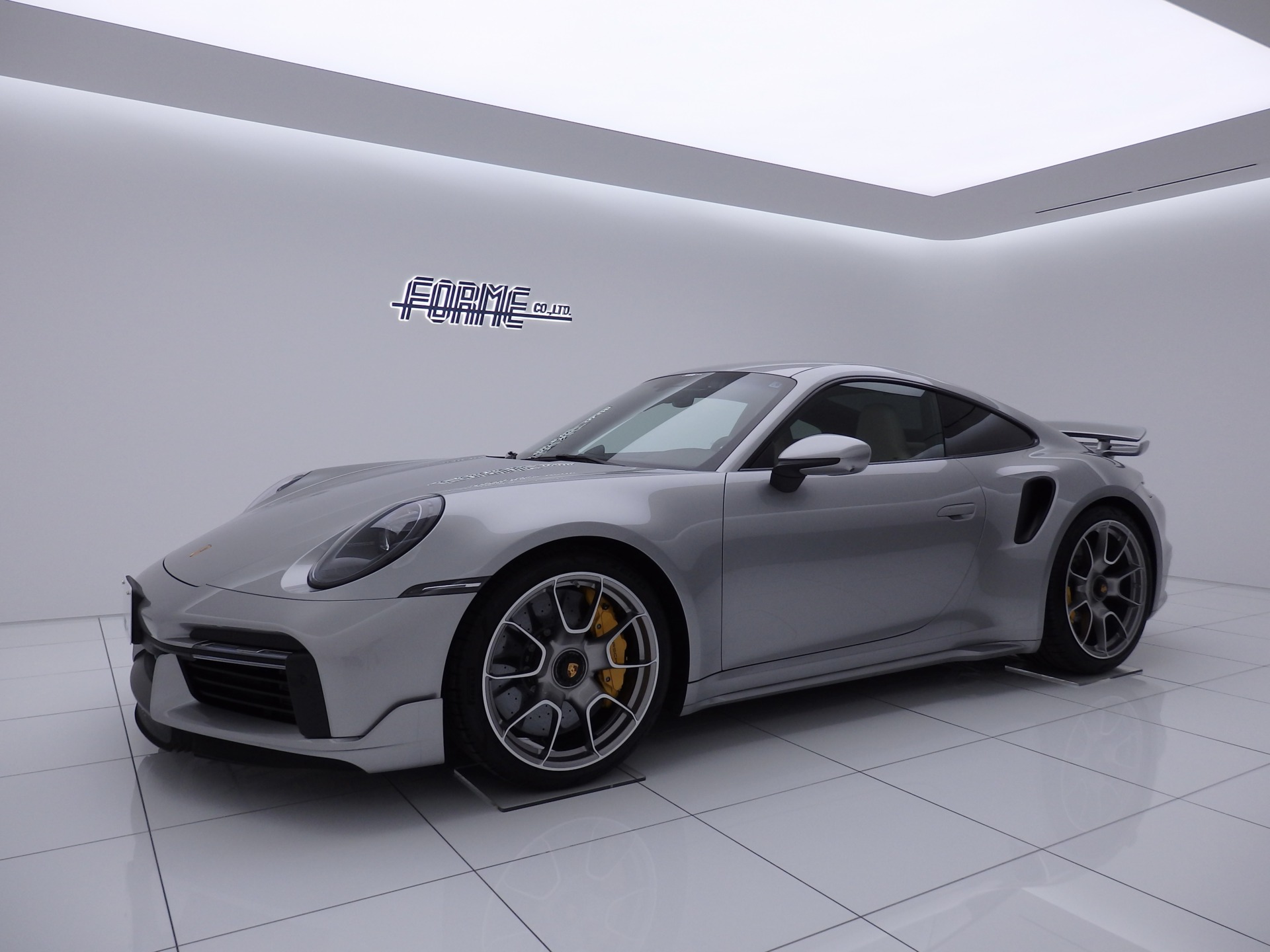 2023 PORSCHE